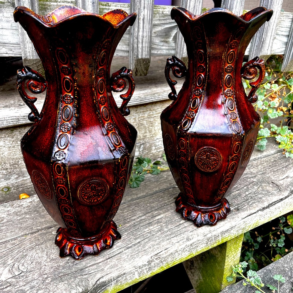 Vintage Chinese vase